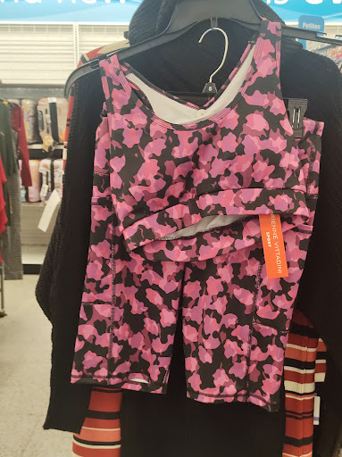 Clothing Store «Ross Dress for Less», reviews and photos, 201 E Main St, Alhambra, CA 91801, USA