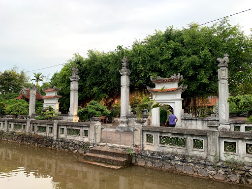 Đền Gắm