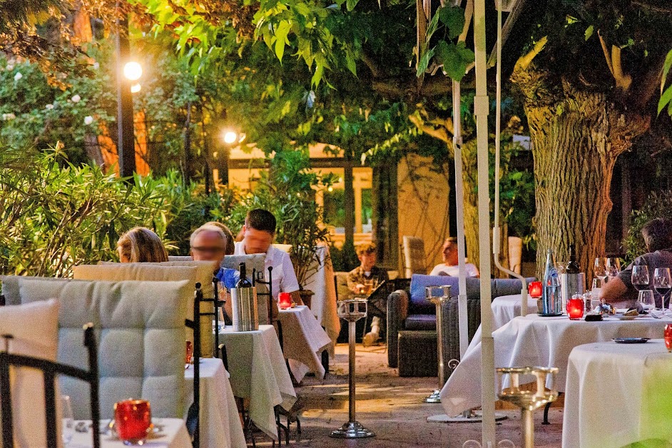 Restaurant Gastronomique du Vallon de Valrugues à Saint-Rémy-de-Provence