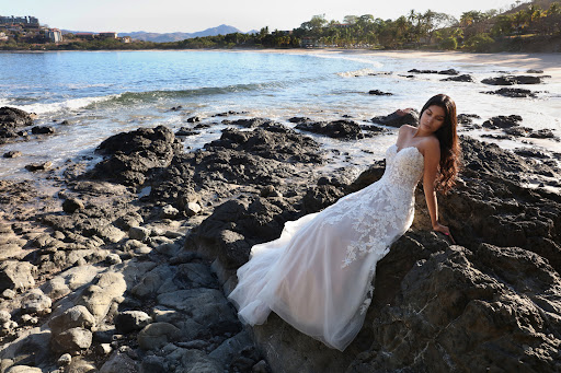 Bridal Shop «Spring Lake Bridal», reviews and photos, 616 E Savidge St B, Spring Lake, MI 49456, USA