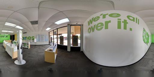 Cell Phone Store «Cricket Wireless Authorized Retailer», reviews and photos, 9115 Little Rd, New Port Richey, FL 34654, USA