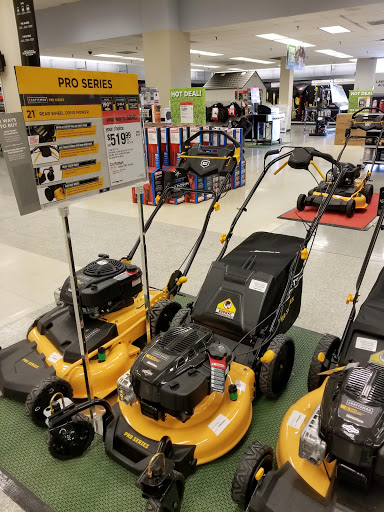 Department Store «Sears», reviews and photos, 29500 W Seven Mile Rd, Livonia, MI 48152, USA