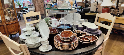 Thrift Store «Jupiter Medical Center Thrift Shop», reviews and photos, 205 Center St, Jupiter, FL 33458, USA