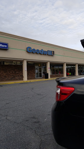 Thrift Store «Goodwill», reviews and photos