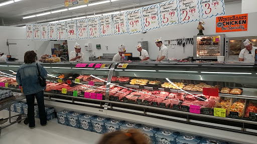 Grocery Store «Fareway Grocery», reviews and photos, 4220 16th Ave SW, Cedar Rapids, IA 52404, USA