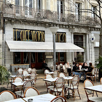 Atmosphère du Restaurant Café Le Victor Hugo à Valence - n°2