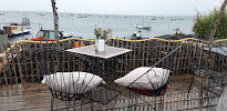 Atmosphère du Bar-restaurant à huîtres Chai Anselme - Dégustation d'huîtres - Le Canon à Lège-Cap-Ferret - n°10