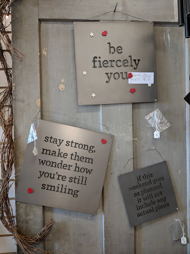 Quilt Shop «River Road Quilt Shop @ Nelson Flag», reviews and photos, 2501 South Ave, La Crosse, WI 54601, USA