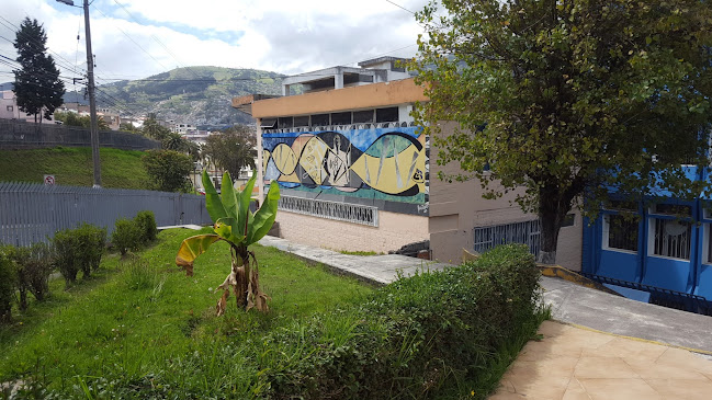 Escuela de Medicina Universidad Central del Ecuador - Quito