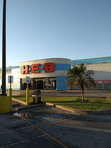 Grocery Store «H-E-B Grocery», reviews and photos, 1679 TX-100, Port Isabel, TX 78578, USA