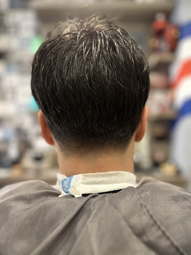 Κουρείο Ανδρών George Sidiropoulos Gentlemen's Barber Shop Ανοιχτές ώρες