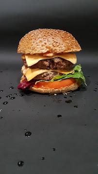 Hamburger du Restaurant halal Ma Poule Grillée - Poulet braisé au feu de bois à Argenteuil - n°12