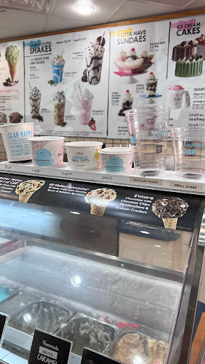 Ice Cream Shop «Marble Slab Creamery», reviews and photos, 14 Biltmore Ave, Asheville, NC 28801, USA