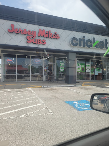 Shopping Mall «NorthOaks Shopping Center», reviews and photos, Farm to Market 1960 Rd W & Breck St, Houston, TX 77066, USA