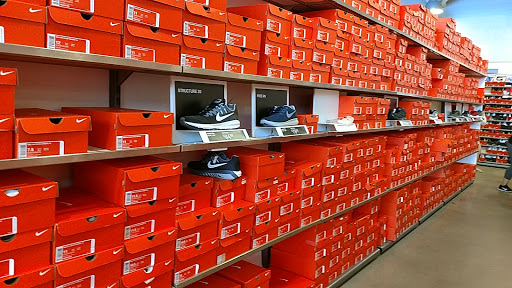 Sporting Goods Store «Nike Factory Store», reviews and photos, 30 N Arkansas Ave, Atlantic City, NJ 08401, USA