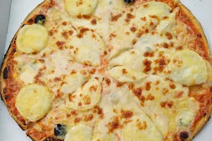 Pizza Pom's image