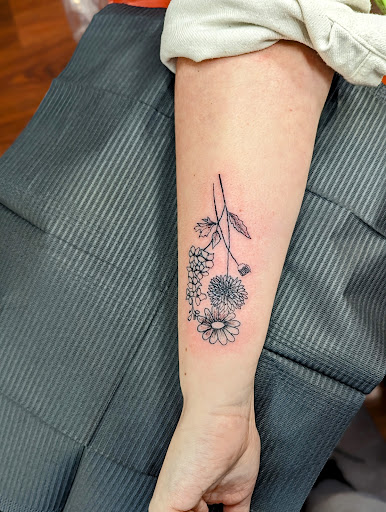Explore lovers tattoo ideas, creative tattoo ideas in Pittsburg, available at NeonMoon Tattoo