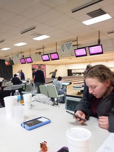 Bowling Alley «Mt Airy Bowling Lanes», reviews and photos, 304 Center St, Mt Airy, MD 21771, USA