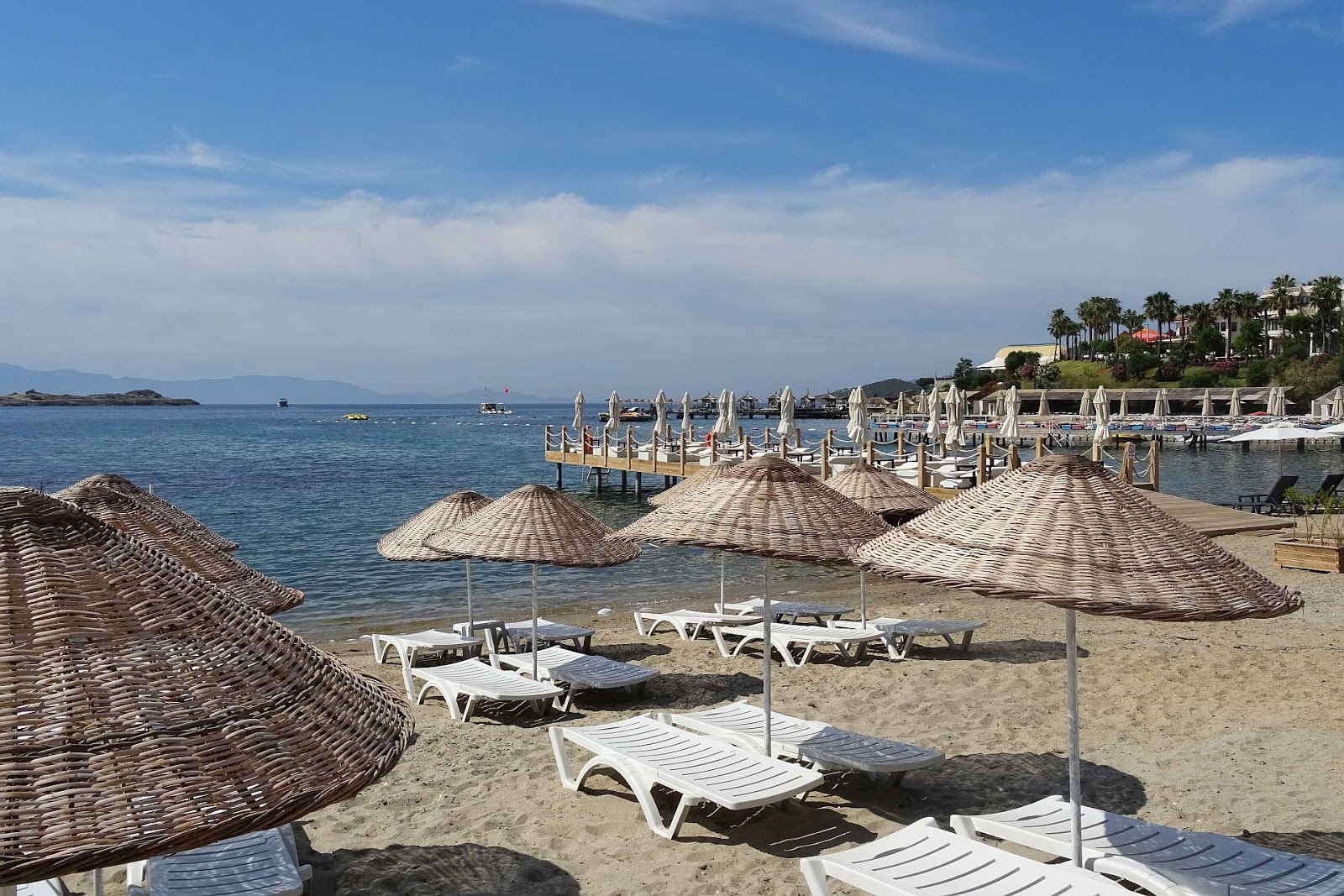 Platin Park Beach'in fotoğrafı parlak kum yüzey ile