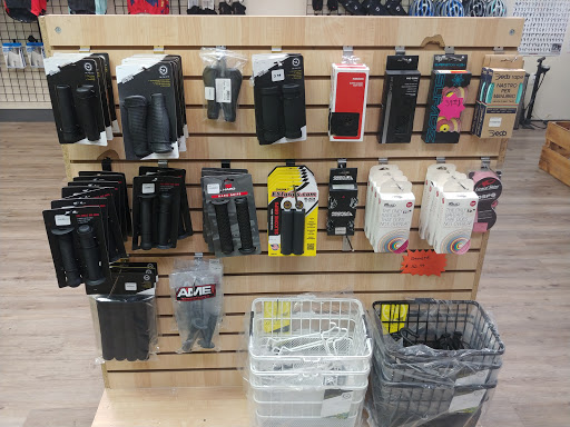 Bicycle Store «North Valley Bicycles», reviews and photos, 18409 N Cave Creek Rd, Phoenix, AZ 85032, USA