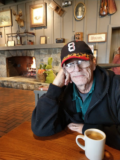 American Restaurant «Cracker Barrel Old Country Store», reviews and photos, 103 Paradise St, Manchester, TN 37355, USA