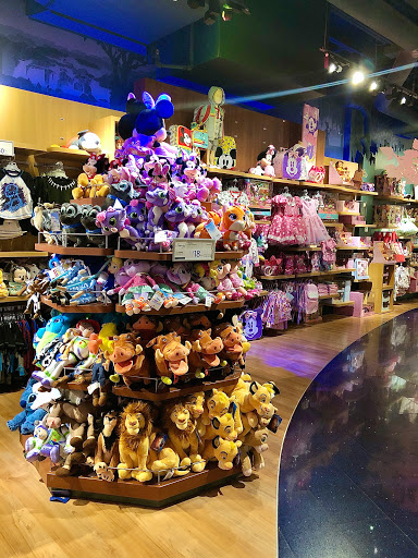 Toy Store «Disney Store», reviews and photos, 1961 Chain Bridge Rd, McLean, VA 22102, USA