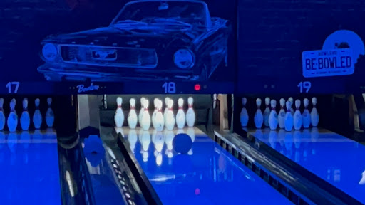 Bowling Alley «Brunswick Zone Hawthorn Lanes», reviews and photos, 316 Center Dr, Vernon Hills, IL 60061, USA