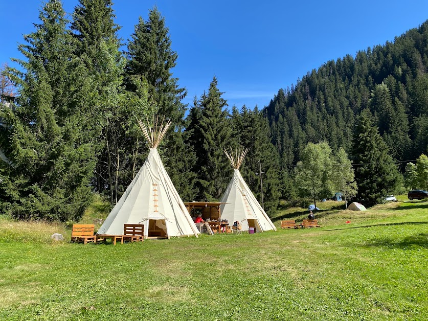 Les tipis du Beaufortain à Beaufort (Savoie 73)