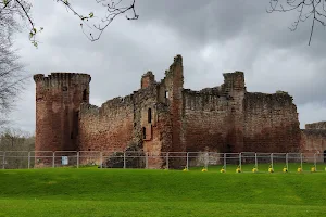 Clyde Walkway via Bothwell Castle image