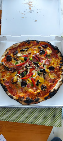 Plats et boissons du Pizzas à emporter Pizza Bella à Le Plan-de-la-Tour - n°19
