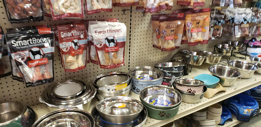 Pet Supply Store «Neighborhood Pet Market», reviews and photos, 12871 Perkins Rd, Baton Rouge, LA 70810, USA