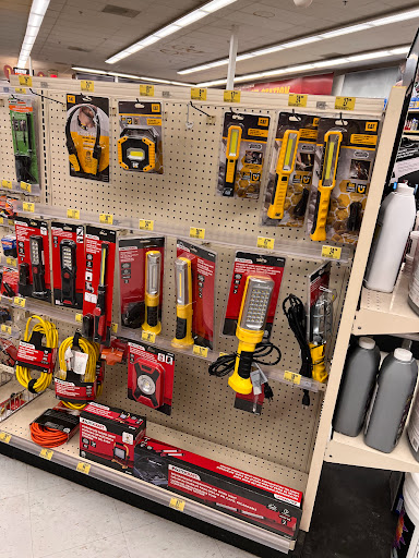 Auto Parts Store «Advance Auto Parts», reviews and photos, 1052 Revere Beach Pkwy, Revere, MA 02151, USA