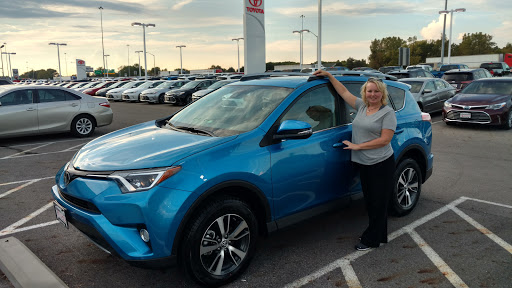 Used Car Dealer «Germain Toyota of Columbus», reviews and photos, 5711 Scarborough Blvd, Columbus, OH 43232, USA