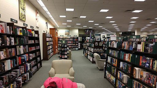 Book Store «Barnes & Noble», reviews and photos, 3100 Main St #1400, Maumee, OH 43537, USA