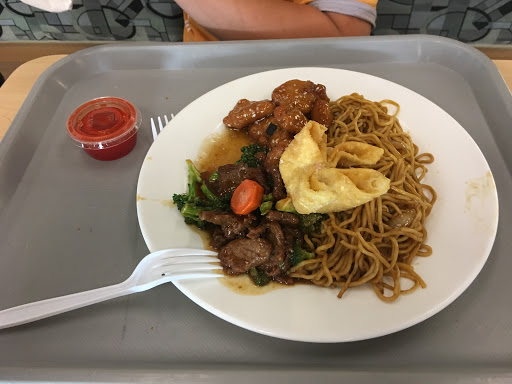 Supermarket «Hy-Vee», reviews and photos, 901 S 4th St, Clinton, IA 52732, USA