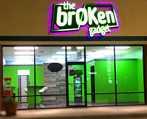 Mobile Phone Repair Shop «The Broken Gadget - Apple & PC Repair», reviews and photos, 1204 Bienville Blvd #5, Ocean Springs, MS 39564, USA