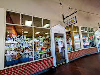 Color Me Mine - Photo 3 - Car repair in Bakersfield, CA, Bakersfield