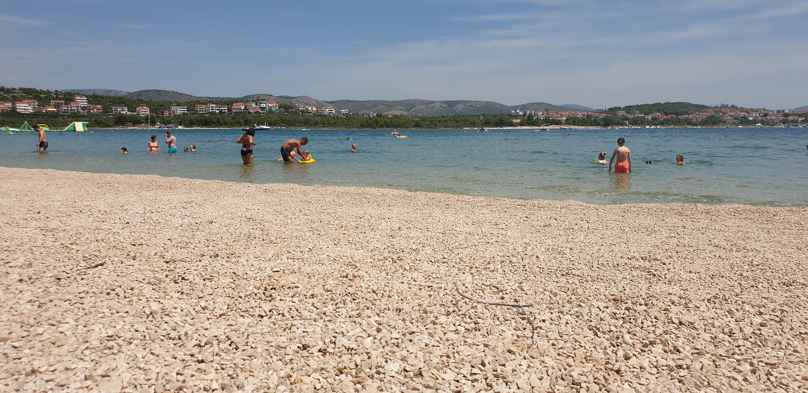 Photo de Solaris beach - endroit populaire parmi les connaisseurs de la détente