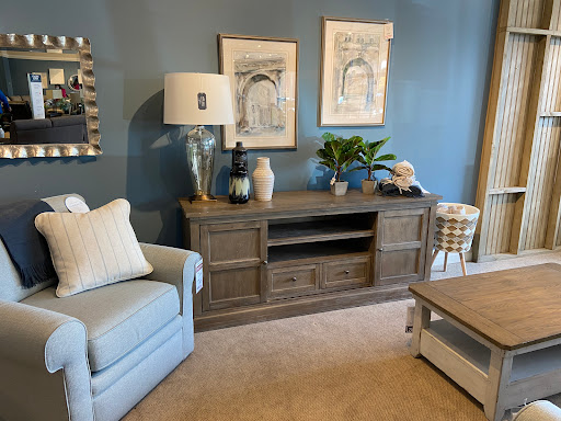 Furniture Store «La-Z-Boy Furniture Galleries», reviews and photos, 4016 Nesconset Hwy, Setauket- East Setauket, NY 11733, USA