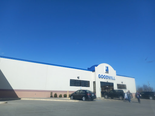 Thrift Store «Goodwill Store and Donation Center (Joplin)», reviews and photos