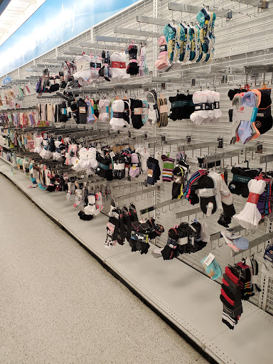 Clothing Store «Ross Dress for Less», reviews and photos, 7884 Van Nuys Blvd, Van Nuys, CA 91402, USA