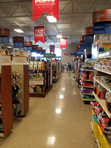 Pet Supply Store «PetSmart», reviews and photos, 5750 W 86th St, Indianapolis, IN 46278, USA