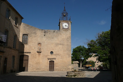 Place de l'Eglise à Grambois