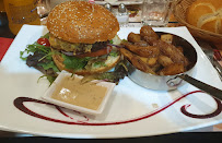Hamburger du Restaurant halal Alambra Steak House Halal à Stains - n°16