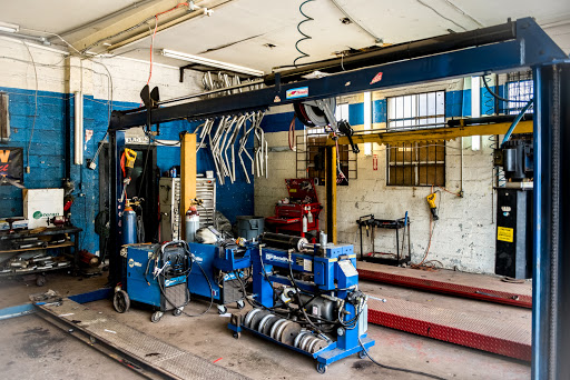 Auto Repair Shop «Discount Mufflers & Custom Exhaust», reviews and photos, 3560 Dickerson Pike, Nashville, TN 37207, USA