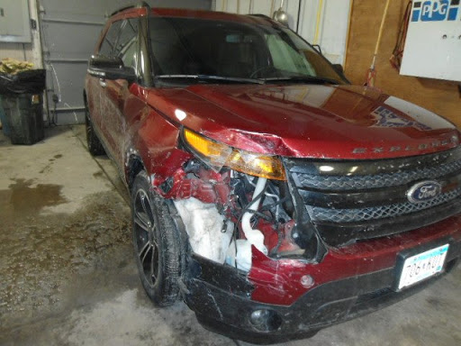 Auto Body Shop «Autoworks Collision Center, Inc.», reviews and photos, 7780 Hwy 55, Rockford, MN 55373, USA