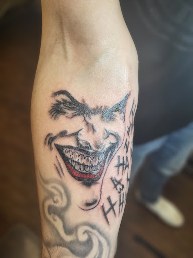Explore tattoo ideas to cover up, creative tattoo ideas in Lewiston, available at Walkins tattoos studio