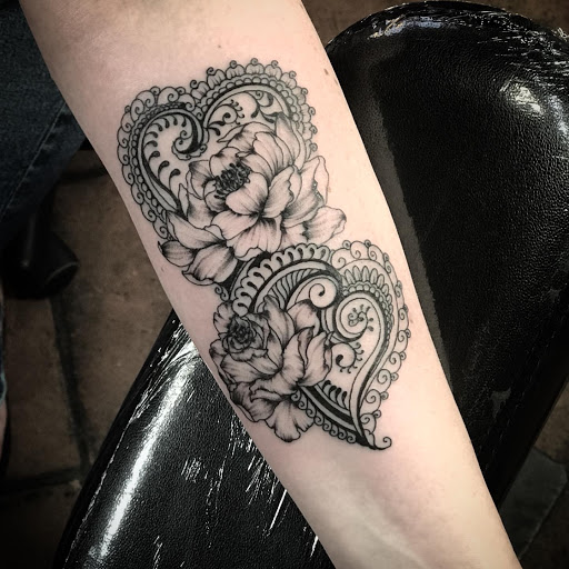 Tattoo Shop «Earthbound Tattoo», reviews and photos, 490 Orange Ave, Sand City, CA 93955, USA