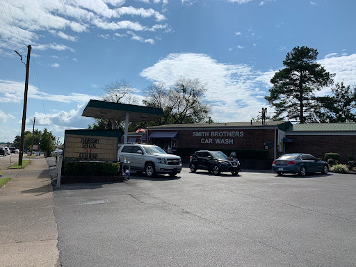 Smith Brothers Car Wash en Murfreesboro