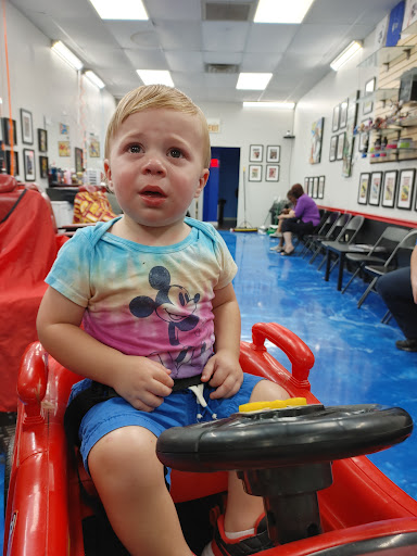 Barber Shop «Heroes Only Barber Shop», reviews and photos, 10412 County Rd 39, Lithia, FL 33547, USA